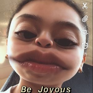 Meet your Posher, Jocelyn